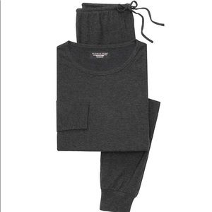 Victoria’s Secret cozy jogger pj set